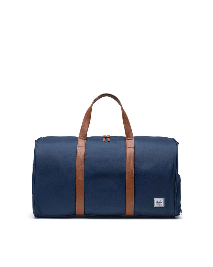 Novel Duffle 43L in Navy