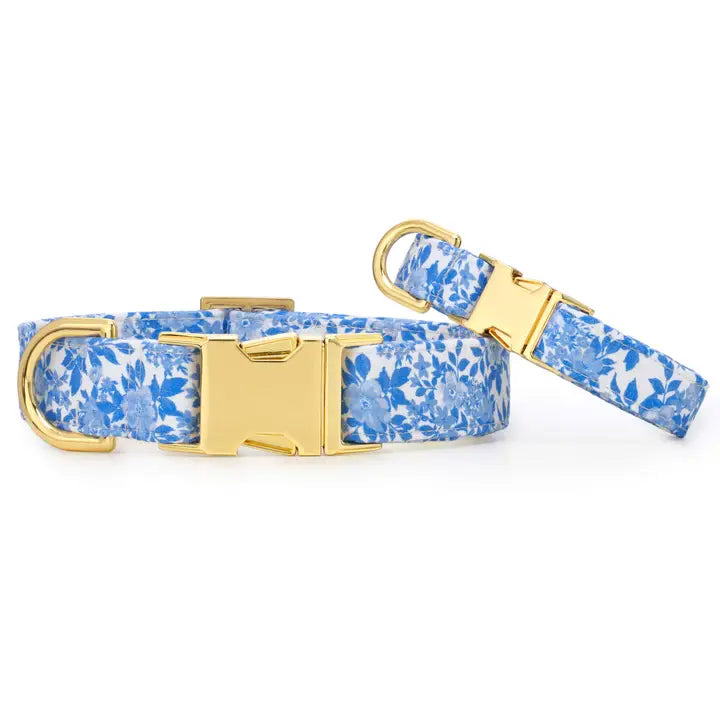 Blue Roses Collar