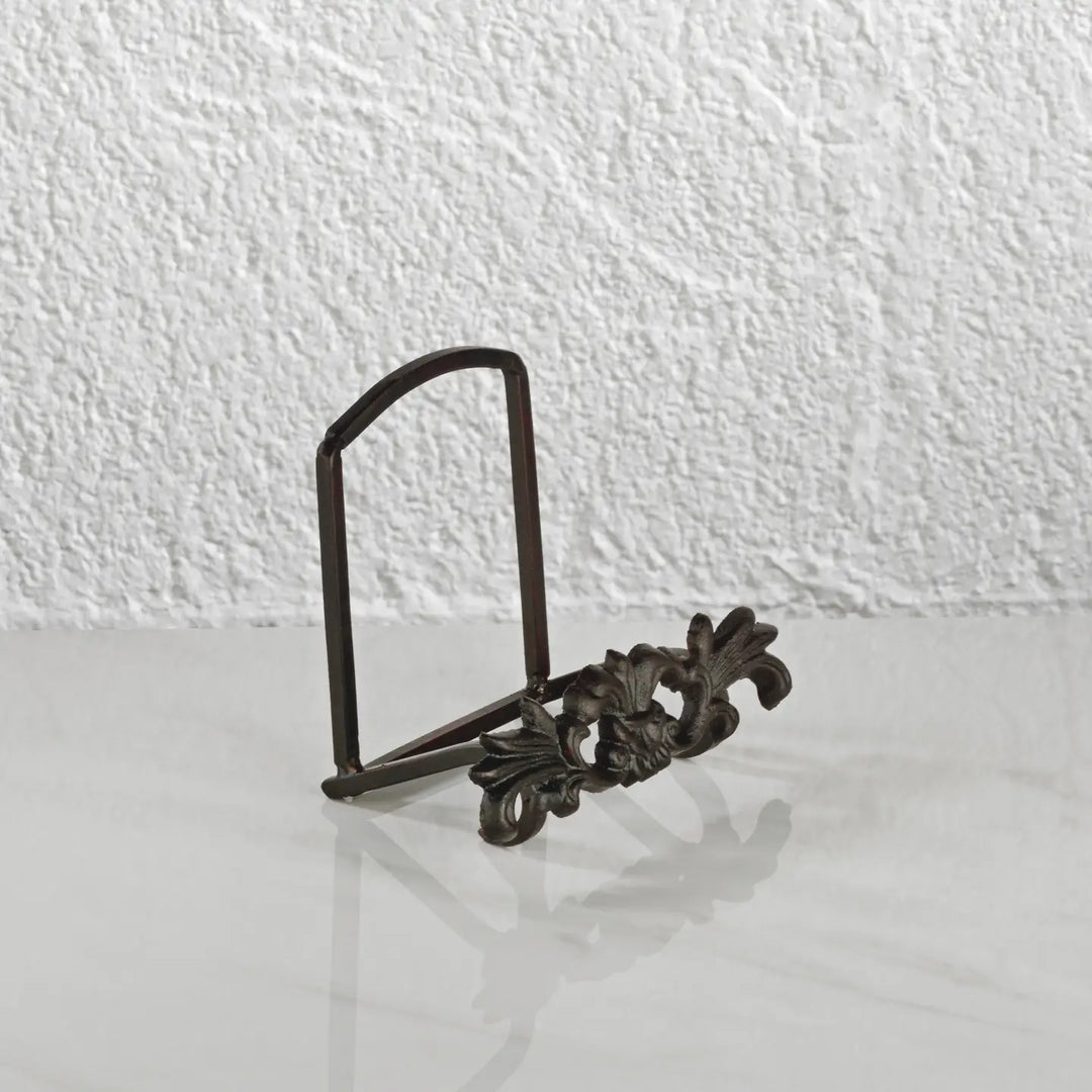 Cast Iron Motif Stand