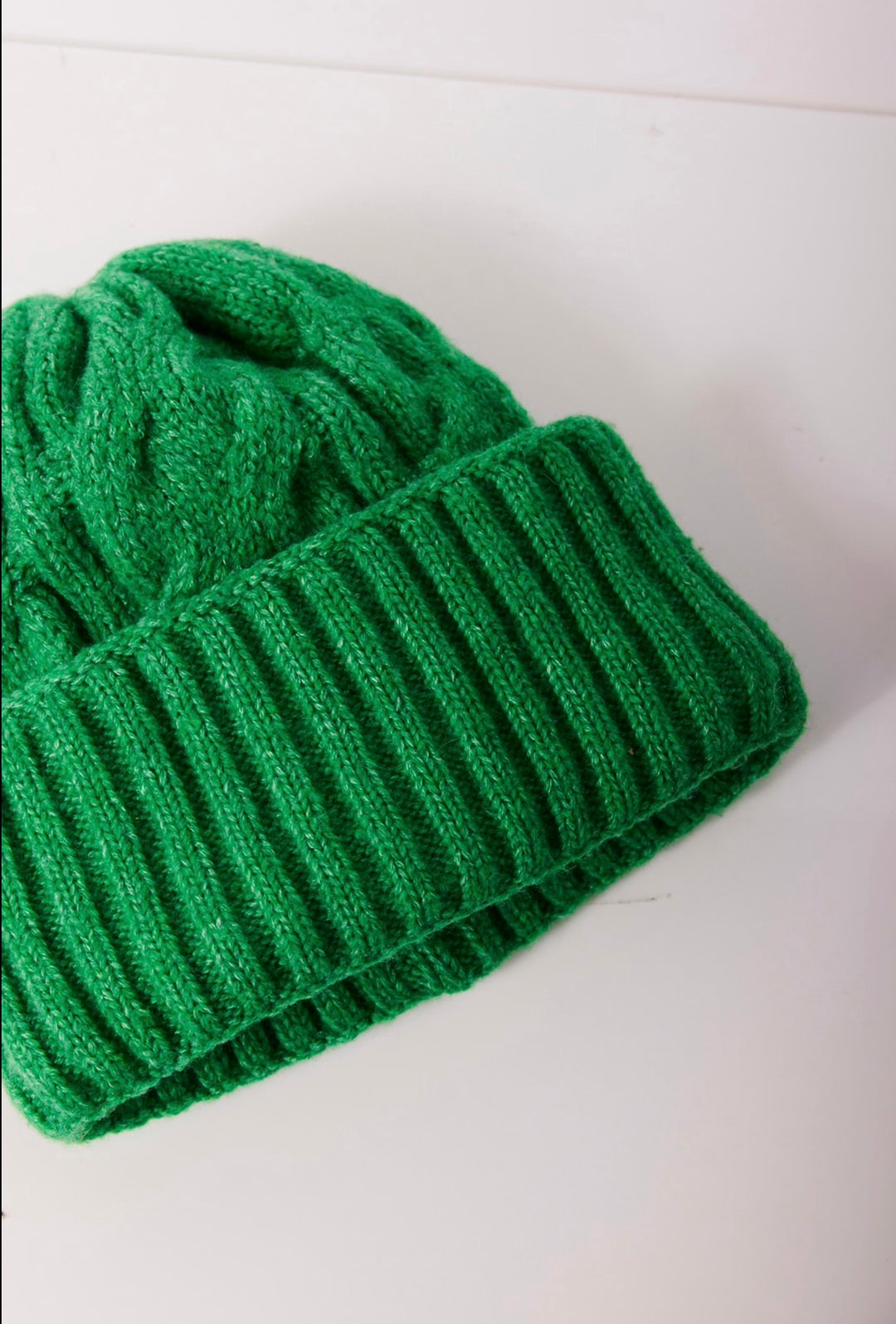 Coast Line Beanie in Green