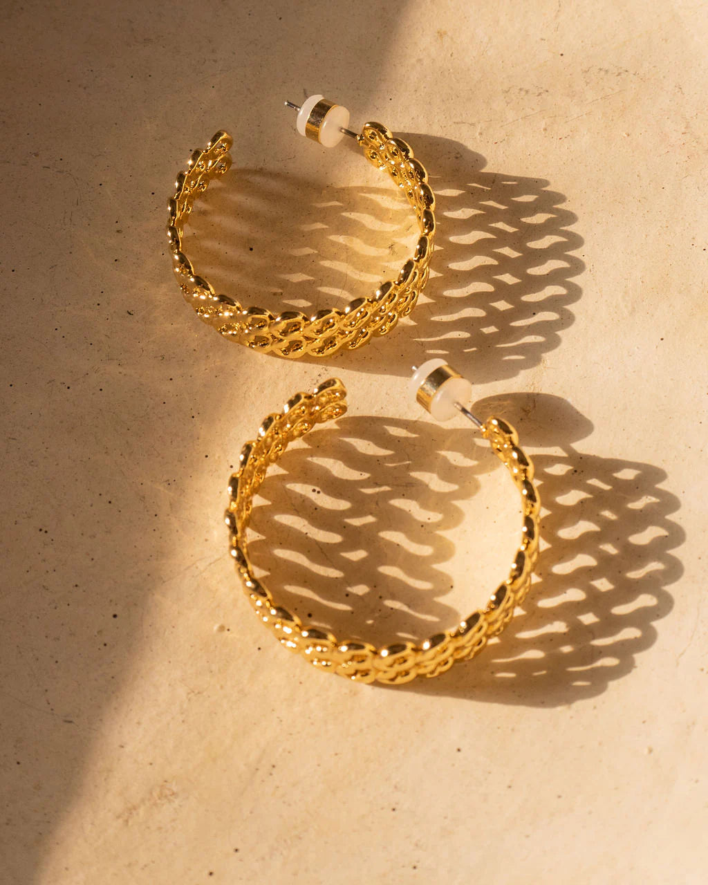 Metal Lace Hoops in Gold