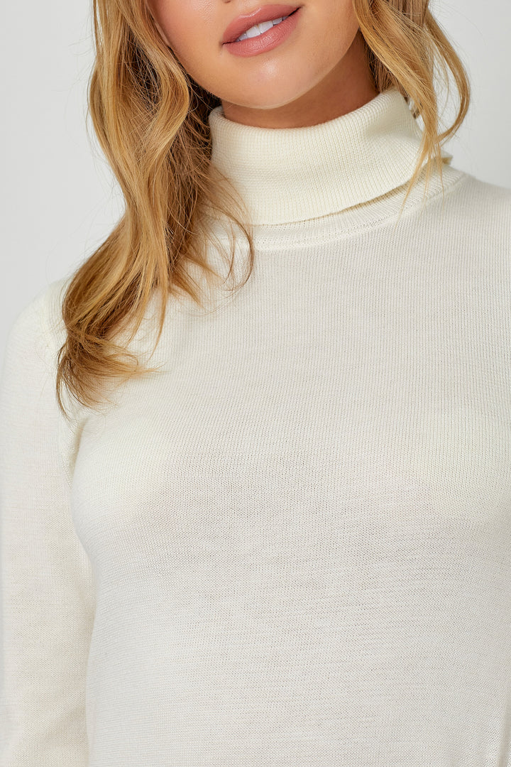 Fitted Turtleneck Sweater in Ivory