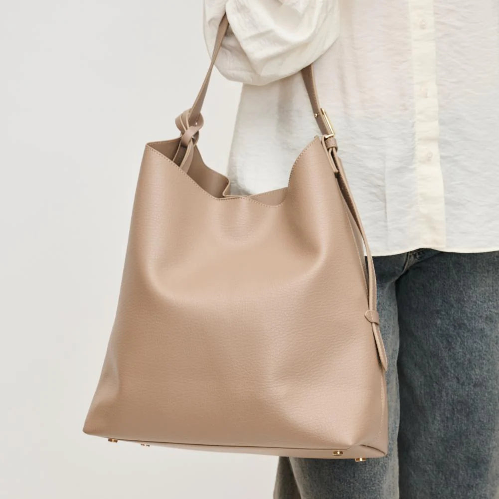 Zelda Tote in Taupe