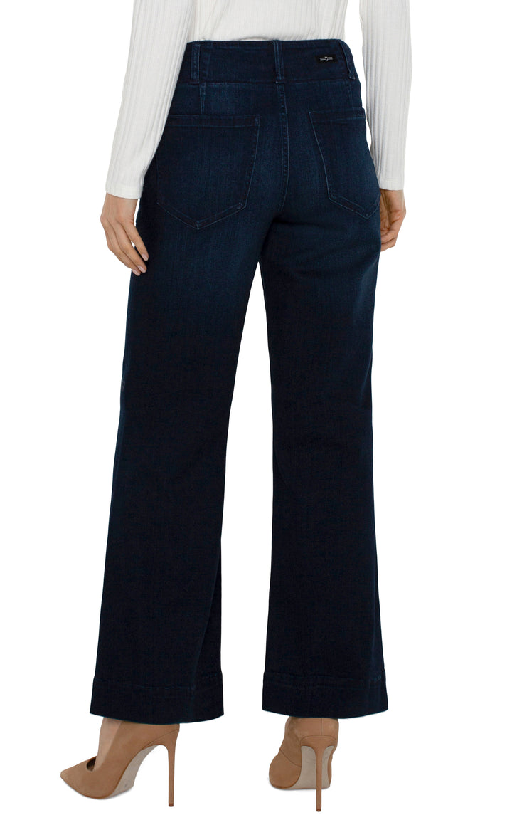 Patch Pocket Wide Leg in Summit Lake